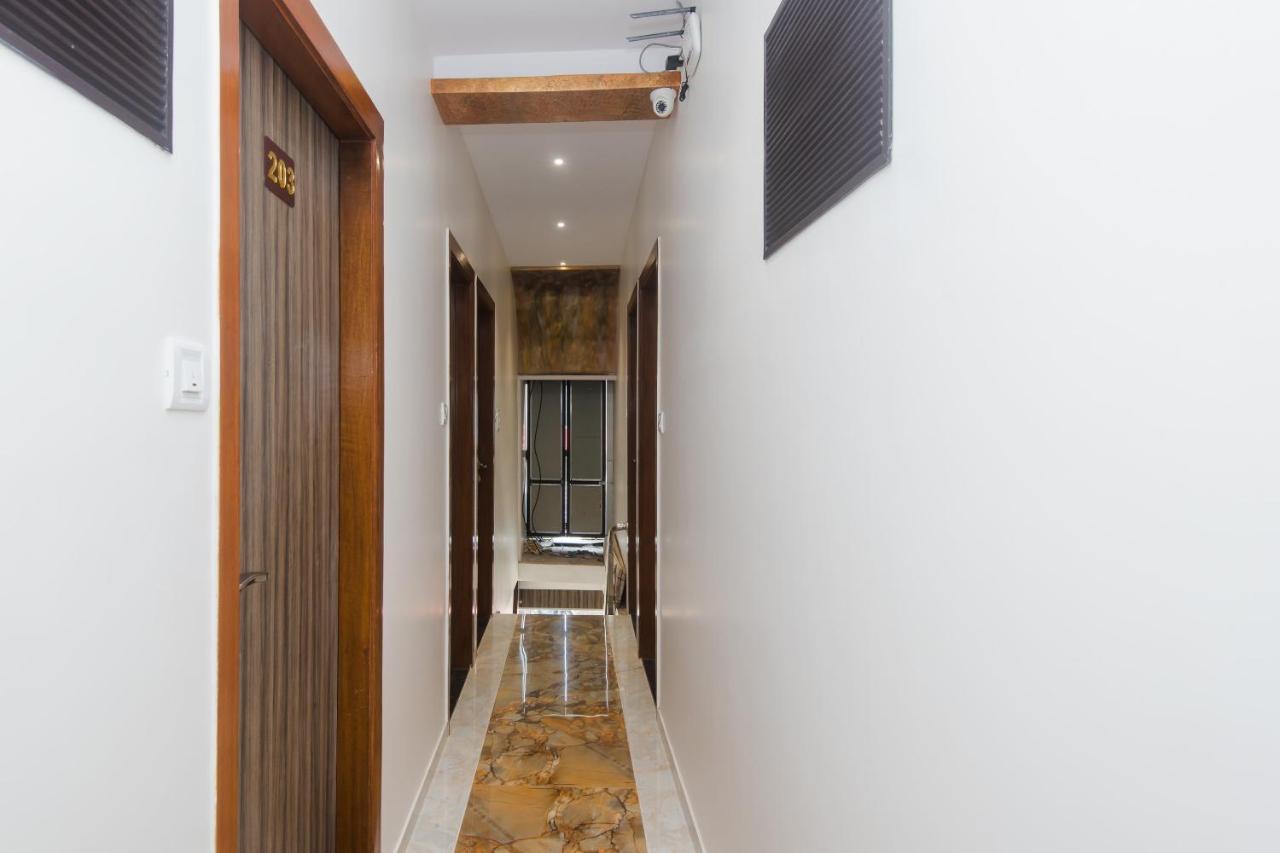 Oyo 14056 Golden Arch Hotel Mumbai Ngoại thất bức ảnh