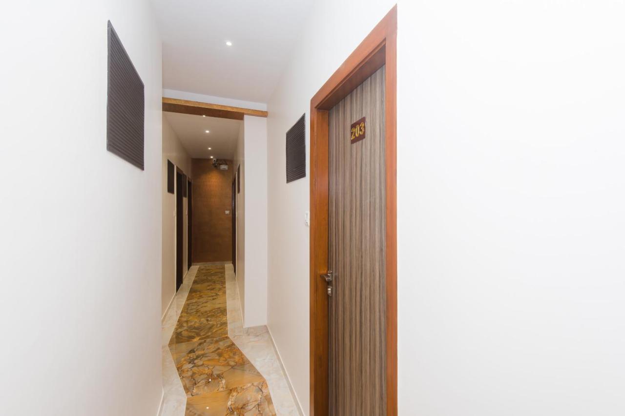 Oyo 14056 Golden Arch Hotel Mumbai Ngoại thất bức ảnh