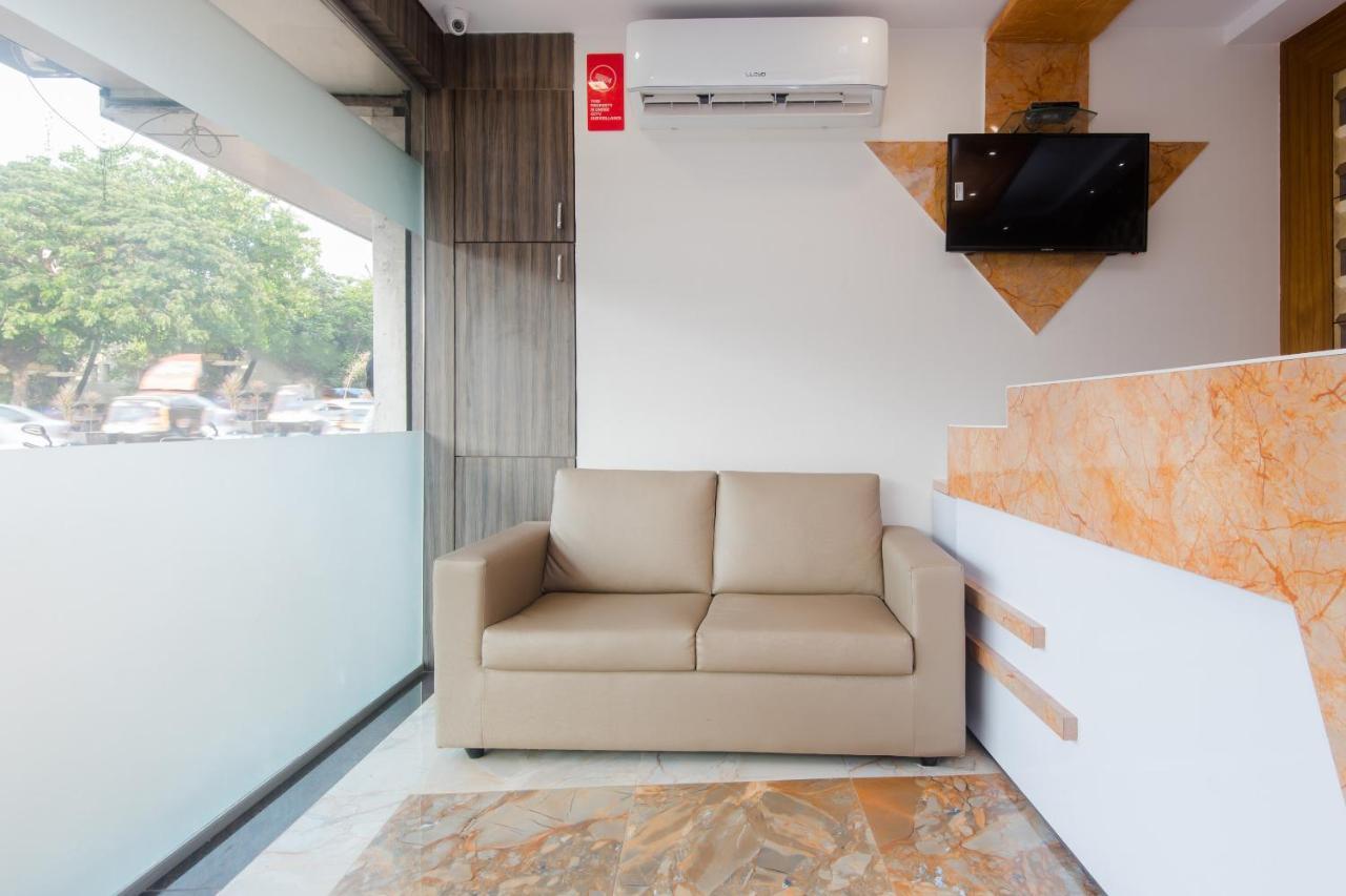 Oyo 14056 Golden Arch Hotel Mumbai Ngoại thất bức ảnh