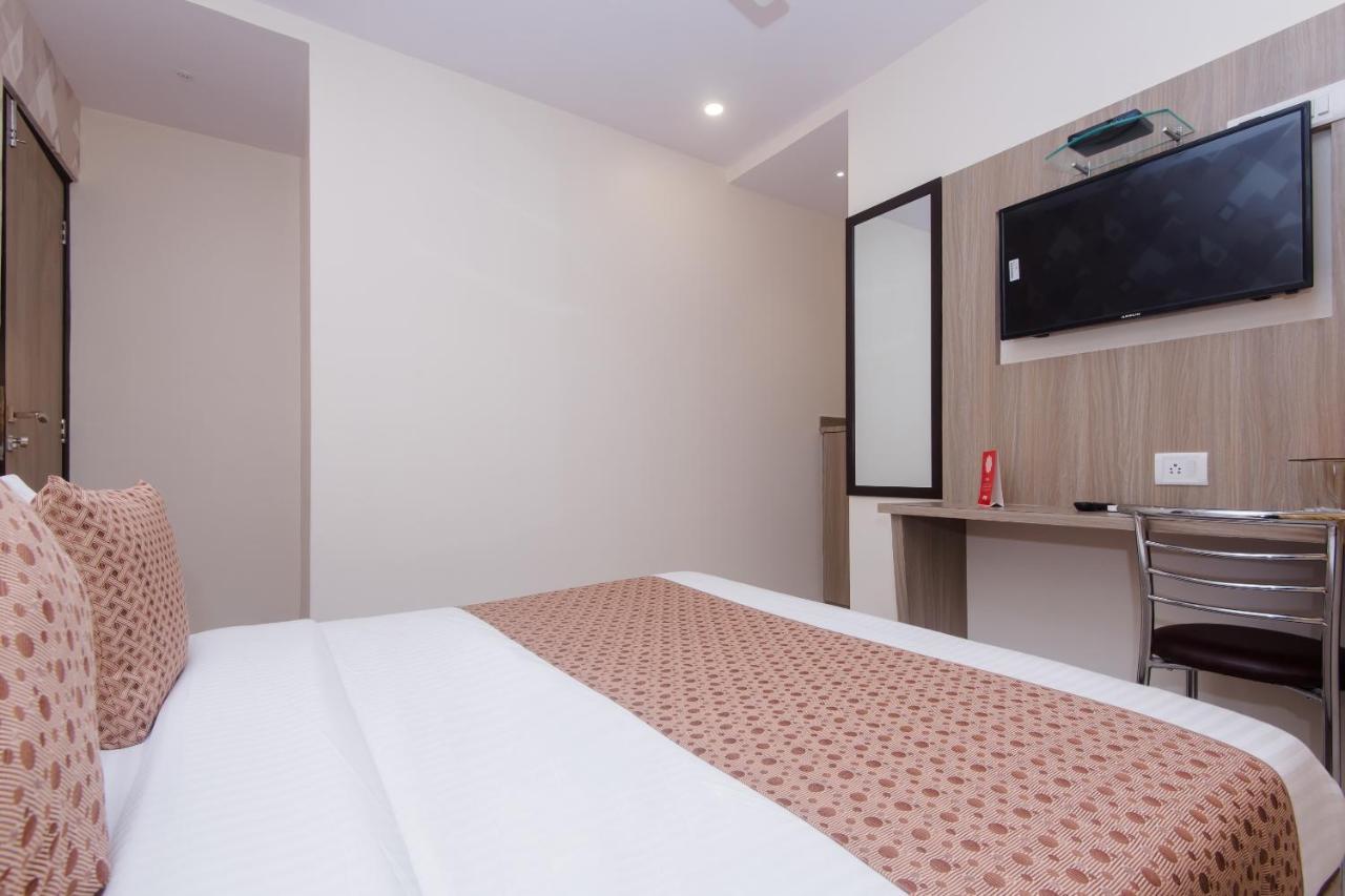 Oyo 14056 Golden Arch Hotel Mumbai Ngoại thất bức ảnh