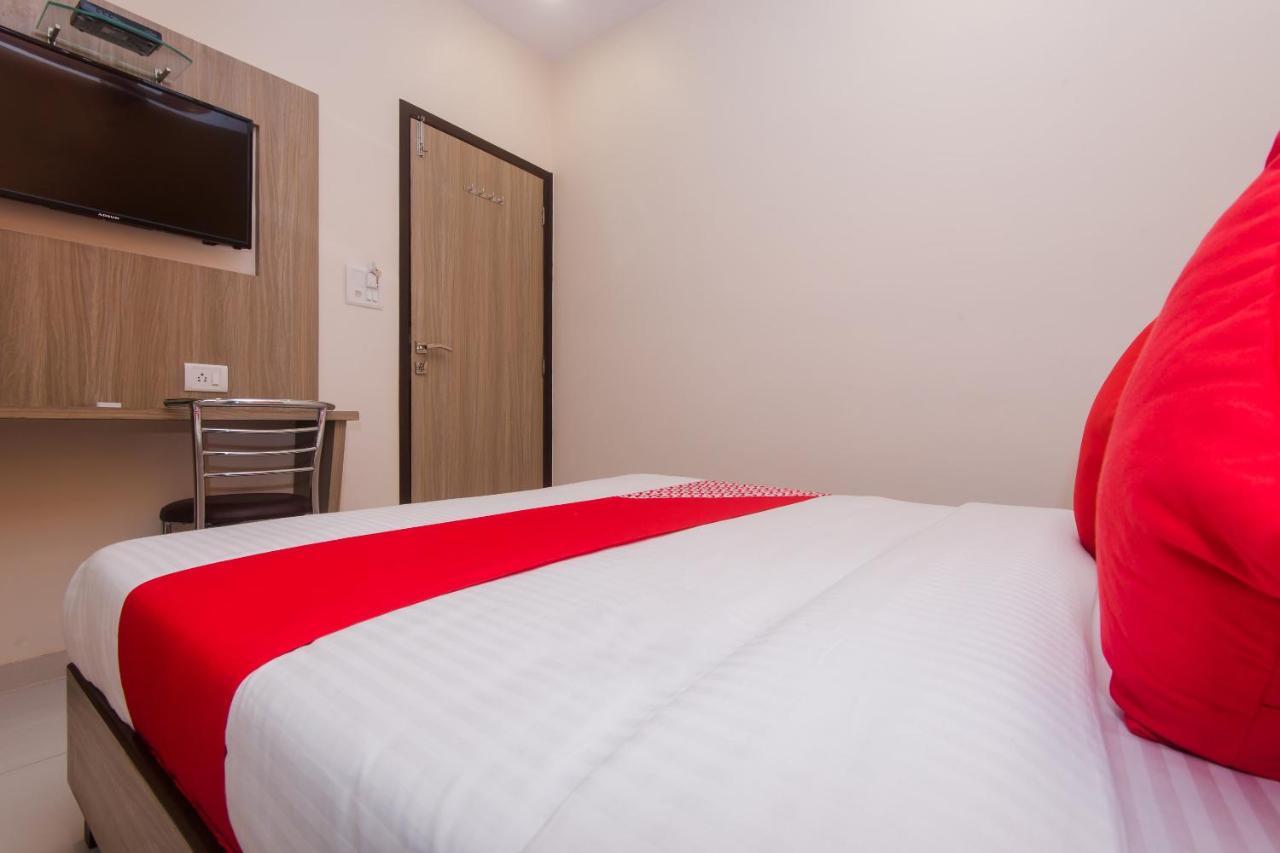 Oyo 14056 Golden Arch Hotel Mumbai Ngoại thất bức ảnh